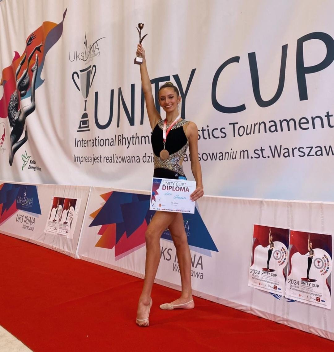 Participación de la gimnasta Lara Granero (CARP) en las competencias internacionales 